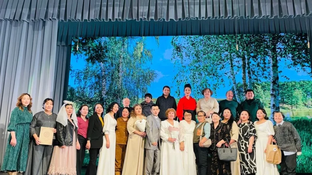 Хаартыска: Вера Прокопьева тиксэриитэ.